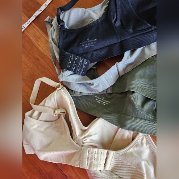 Nursing bras size XL - Picture 3 of 4